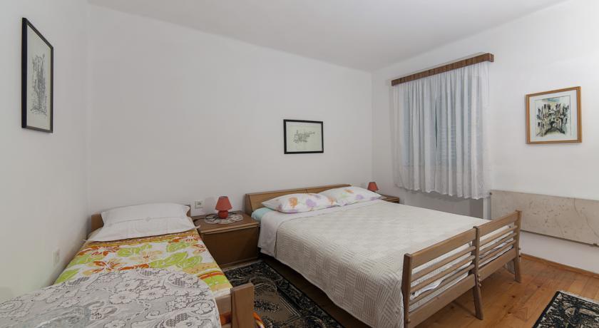 Apartments & Rooms Nada Brseč Cameră foto